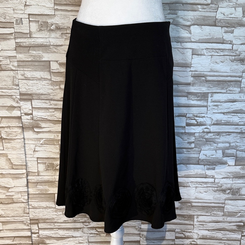 SUNNY LEIGH Black Textured A-Line Midi Skirt
